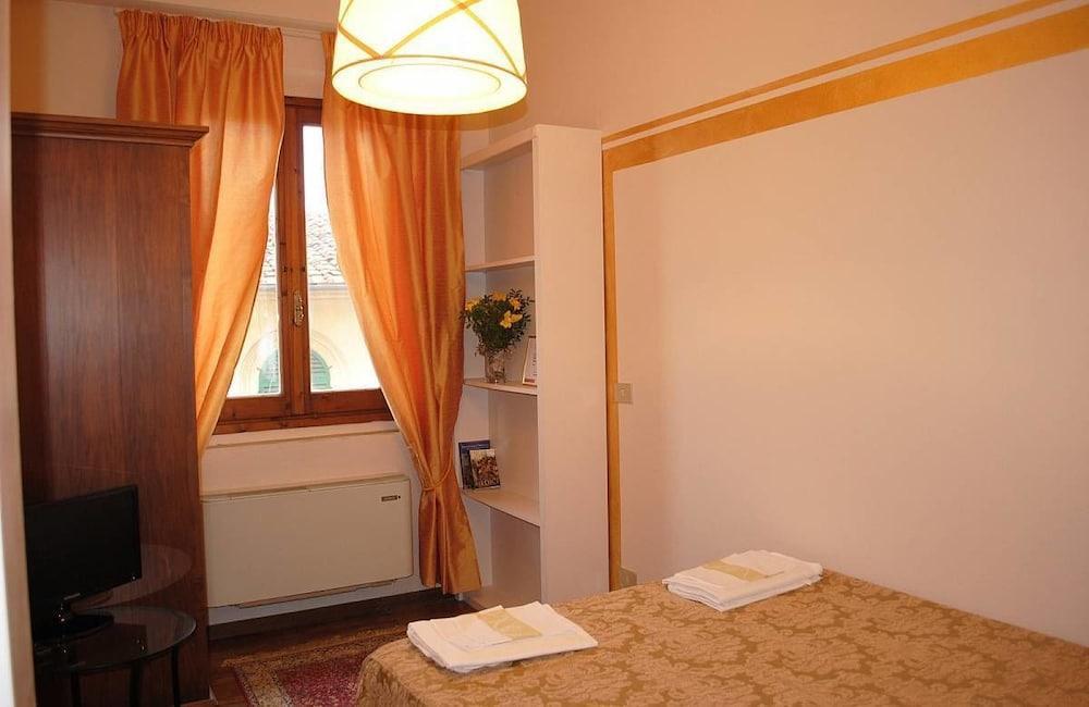 Residence La Medicea Флоренція Екстер'єр фото